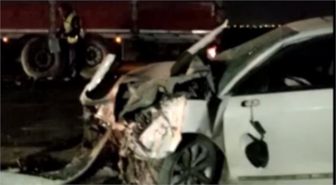 Mersin-Ankara Yolu Özbek Mevkiinde Kaza, Araç Sürücüsü Yaralandı