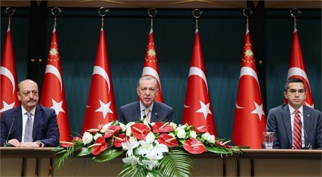 Cumhurbaşkanı Recep Tayyip Erdoğan, 2023 Yılında Uygulanacak Yeni Asgari Ücreti Kamuoyuna Duyurdu