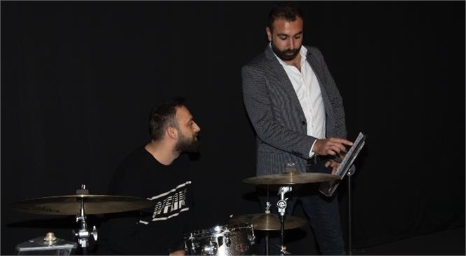 Mersin Büyükşehir'den Kent Orkestrası ve Bando İçin Personel Alım Sınavı