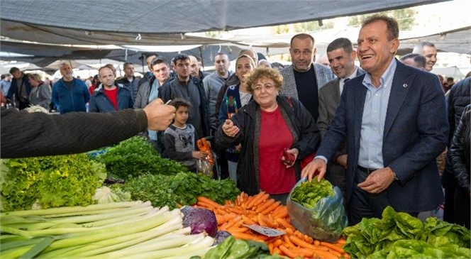 Mersin Büyükşehir Belediye Başkanı Seçer, Mezitli’de Esnaf ve Vatandaşla Buluştu