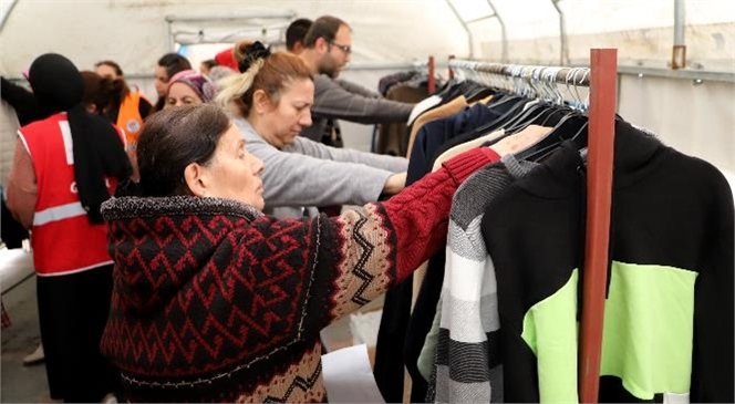 Akdeniz Belediyesi Giysi Market Açıldı