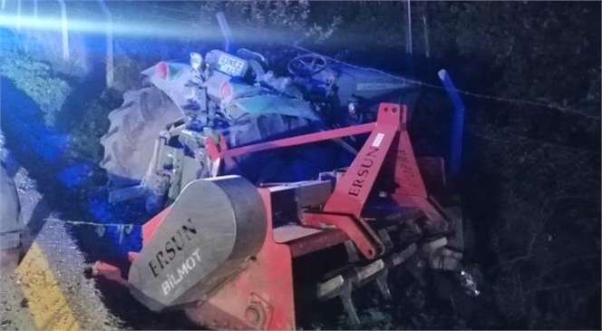 Mersin Tarsus'ta Traktör ve Hafif Ticari Araç Çarpıştı, 2 Yaralı