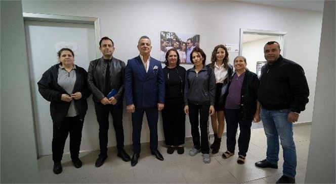 Mersin Büyükşehir Belediyesi, Gözlüğüne Erişemeyen Depremzedeler İçin Mersin 8. Bölge Gözlükçüler ve Optisyenler Odası İle İş Birliği Yaptı