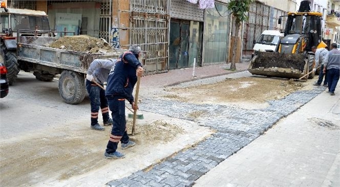 Akdeniz Belediyesi, İhtiyaç Duyan Mahallelerde Asfalt Yama, Kaldırım, Kilit Taşı, Karo ve Bordür Yenileme Çalışmalarına Hız Verdi