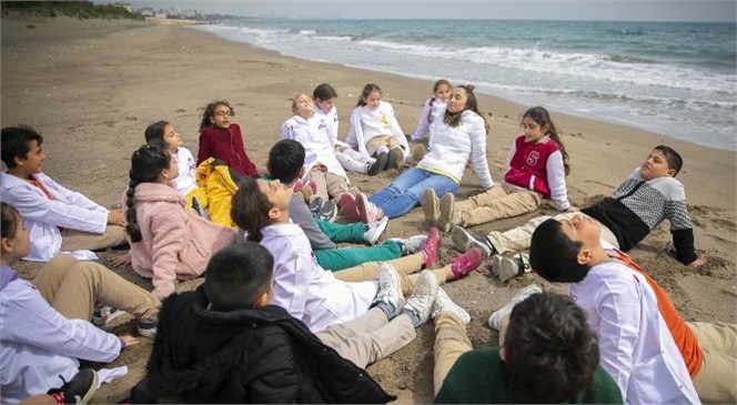 Mersin Büyükşehir ve Odtü Deniz Bilimleri Enstitüsü İş Birliğinde Öğrencilere ‘çevre, Deniz ve İklim Eğitimi’