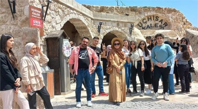Akdeniz Belediyesi; "19 Mayıs Atatürk’ü Anma Gençlik ve Spor Bayramı" Kutlama Etkinlikleri Kapsamında Gençlere Sürpriz Hazırladı