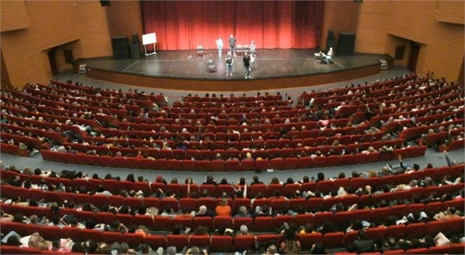 Mersin Yenişehir Belediyesi Tarafından Düzenlenen 3.Yenişehir Komedi Oyunları Festivali Sona Erdi