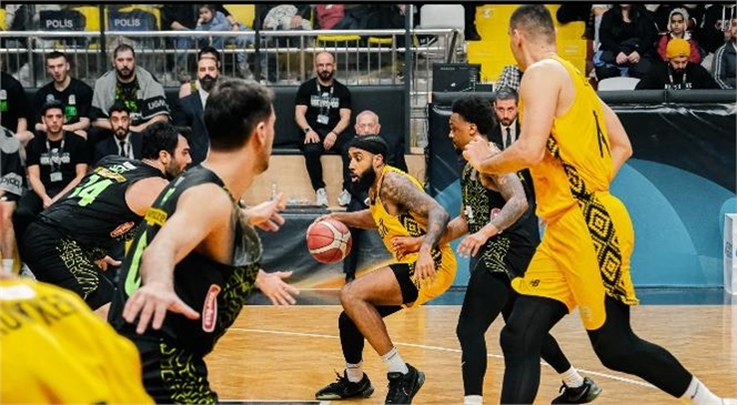 Mersin Büyükşehir Belediyespor Erkek Basketbol Takımı (MSK) Doludizgin, Konyaspor’u Mağlup Ettiler