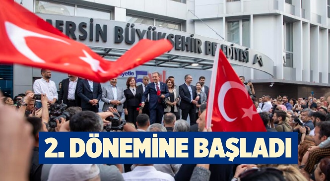Mersin Büyükşehir Belediye Başkanı Vahap Seçer, Mazbatasını Halkla Birlikte Aldı