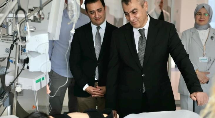 Vali Toros'tan Yaralı Öğrencilere Geçmiş Olsun Ziyareti