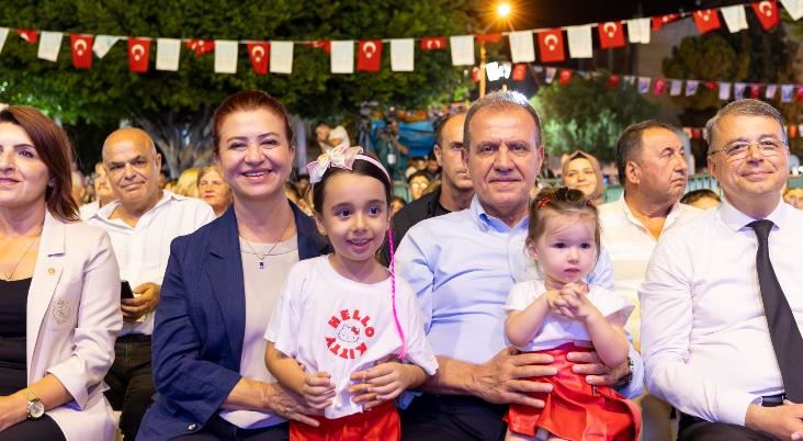 Başkan Seçer ve Meral Seçer, ‘52. Uluslararası Silifke Müzik ve Folklor Festivali’nin Açılışına Katıldı