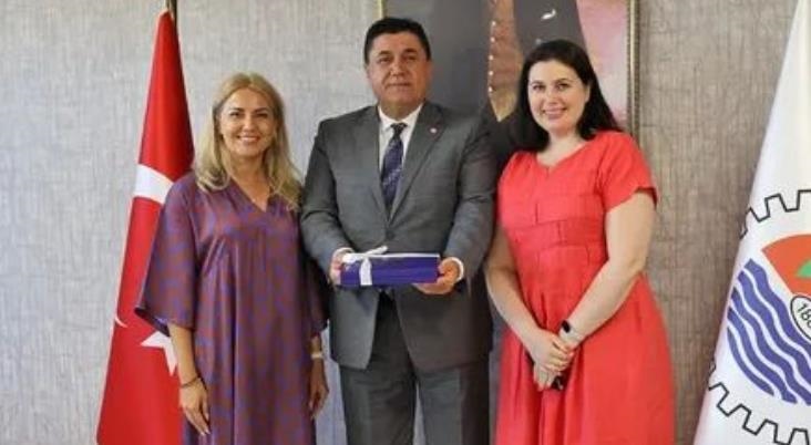 Ukrayna Bakliyat ve Soya Birliği Başkanı Sklyarenko'dan Mersin TSO'ya Ziyaret