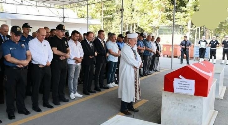 Mersin'de Vefat Eden Polis Memuru Toprağa Verildi