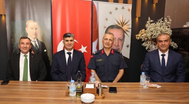 Mersin Akdeniz Belediye Başkanvekili Şener, Zabıta Personeli ve Aileleriyle Biraraya Geldi