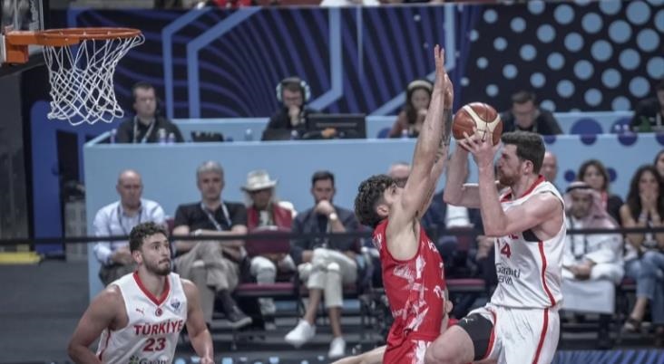 12 Dev Adam Yarı Finalde: Türkiye 91 – Polonya 77