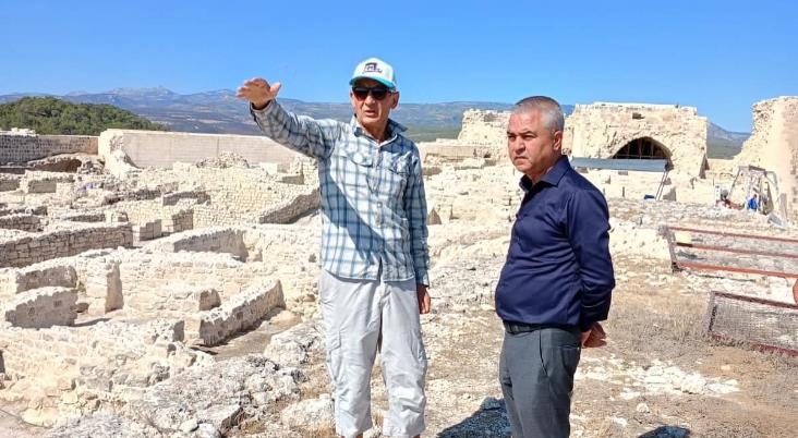 Silifke TSO Başkanı Kaynar'dan Restorasyon Çalışması Devam Eden Silifke Kalesı'nde İncelemede Bulundu