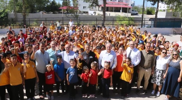 Türkiye'nin İlk Astronotu Alper Gezeravcı, Erdemli'de Öğrencilerle Biraraya Geldi