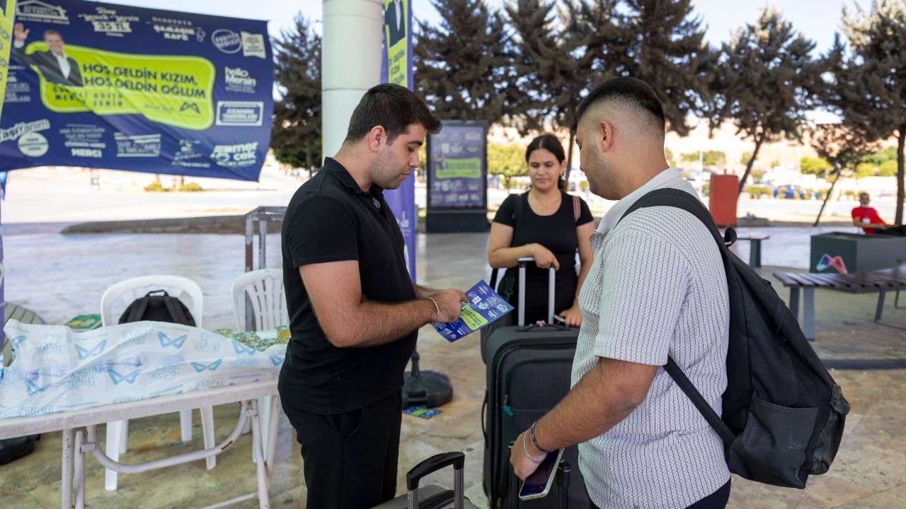 Mersin Büyükşehir’den Üniversiteli Gençlere Sıcak Karşılama