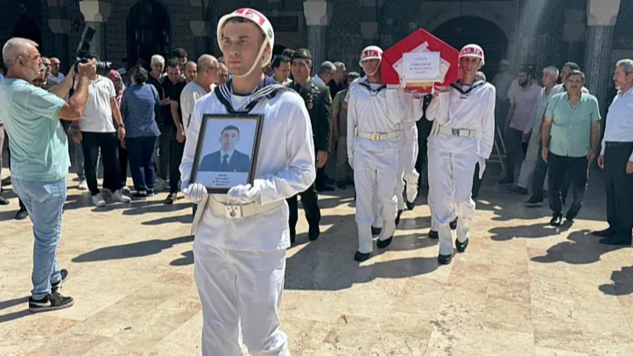 Uzm.Çvş. Emre Sakar 18 Günlük Yaşam Mücadelesini Kaybetti, Memleketi Mersin’de Toprağa Verildi!