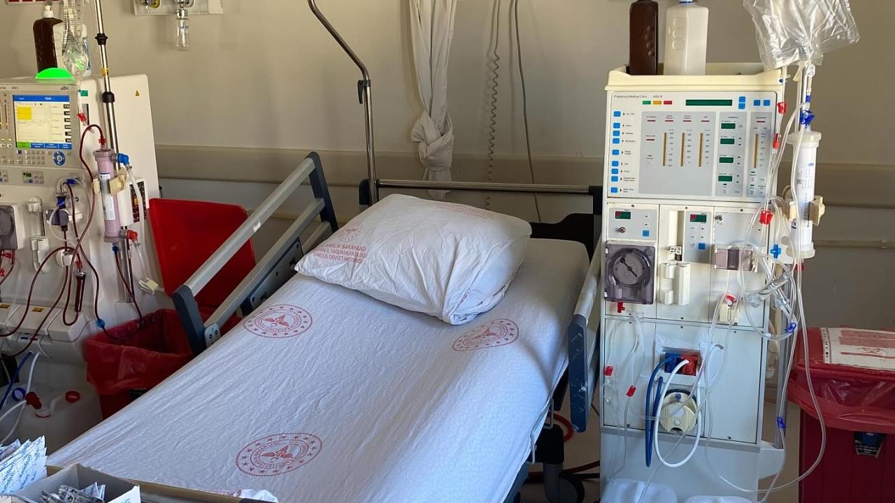 Gülnar Devlet Hastanesi’ne Yeni Diyaliz Ünitesi Geldi