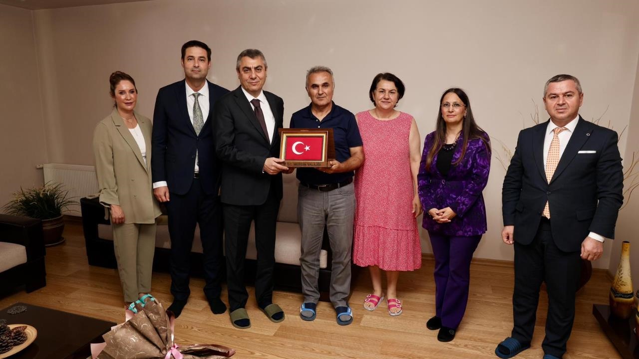 Vali Toros ve Eşi Dudu İrem Toros, Gazi Kamil Kum ve Ailesini Ziyaret Etti