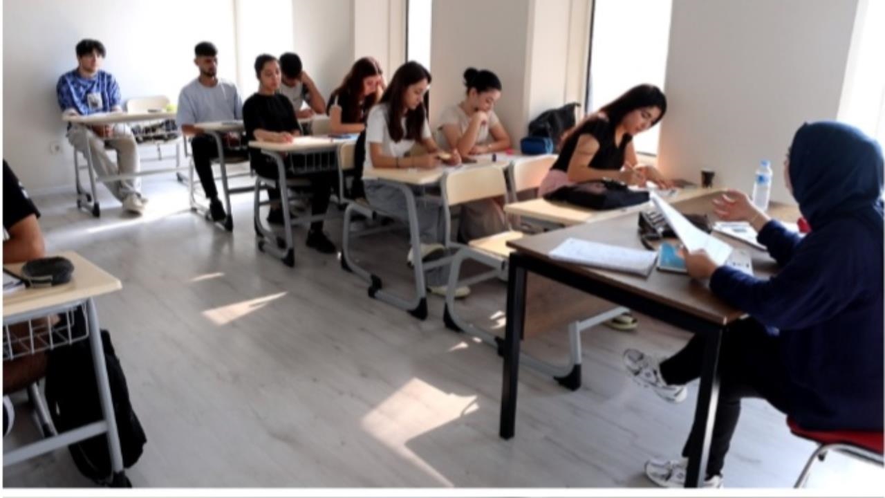 Akdeniz Belediyesinden Ücretsiz Üniversite Hazırlık Kursu