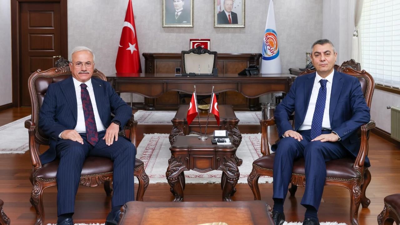 Vali Toros’u, Aksaray Valisi Kumbuzoğlu Ziyaret Etti