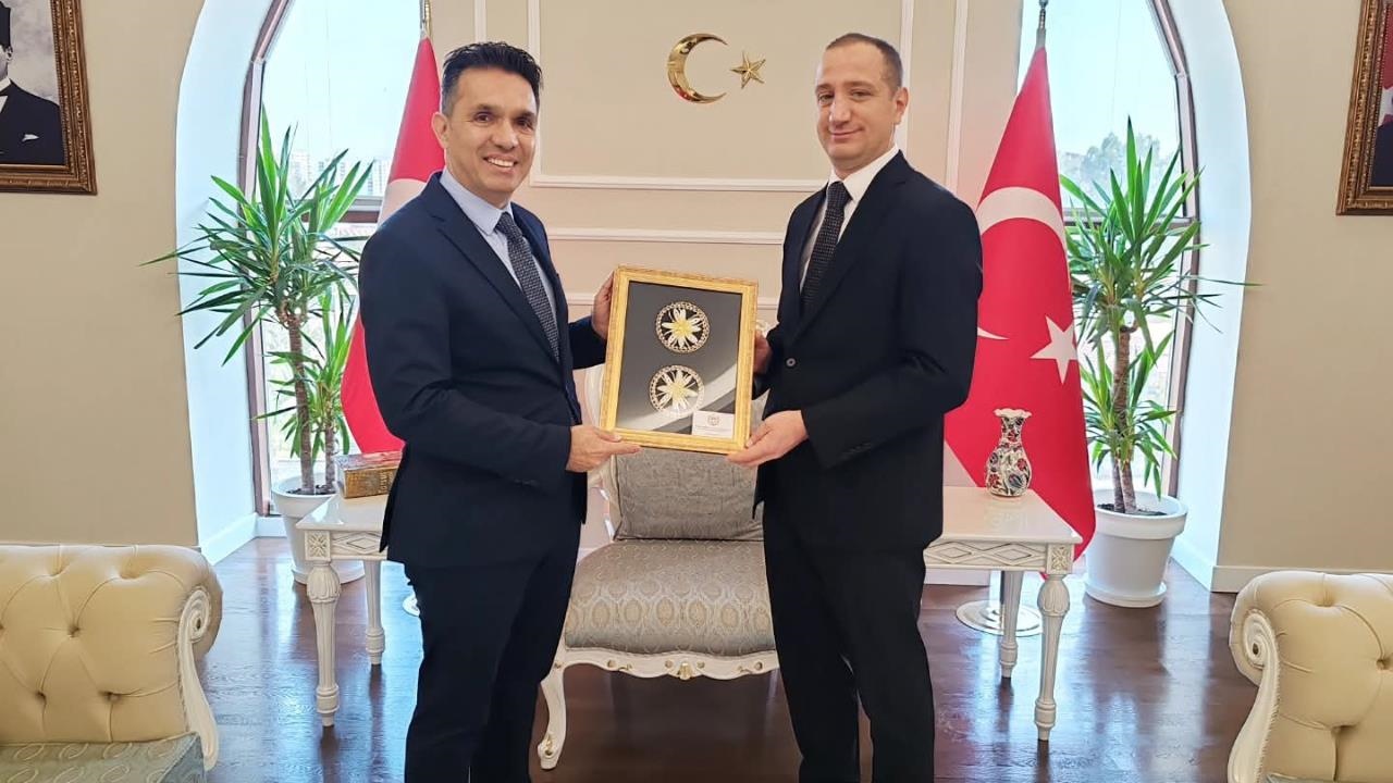 Kaymakam Akyüz, Başkonsolos Çağatay İle Görüştü