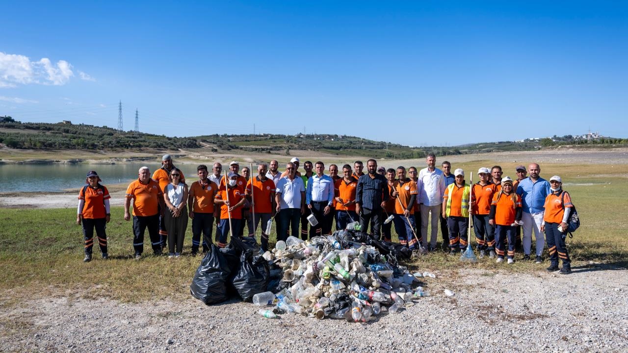 Mersin Büyükşehir Çevreci Çalışmalarını Sürdürüyor! Tarsus Berdan Baraj Gölü Havzasında Büyükşehir Ekipleri Temizlik Faaliyeti Uyguladı