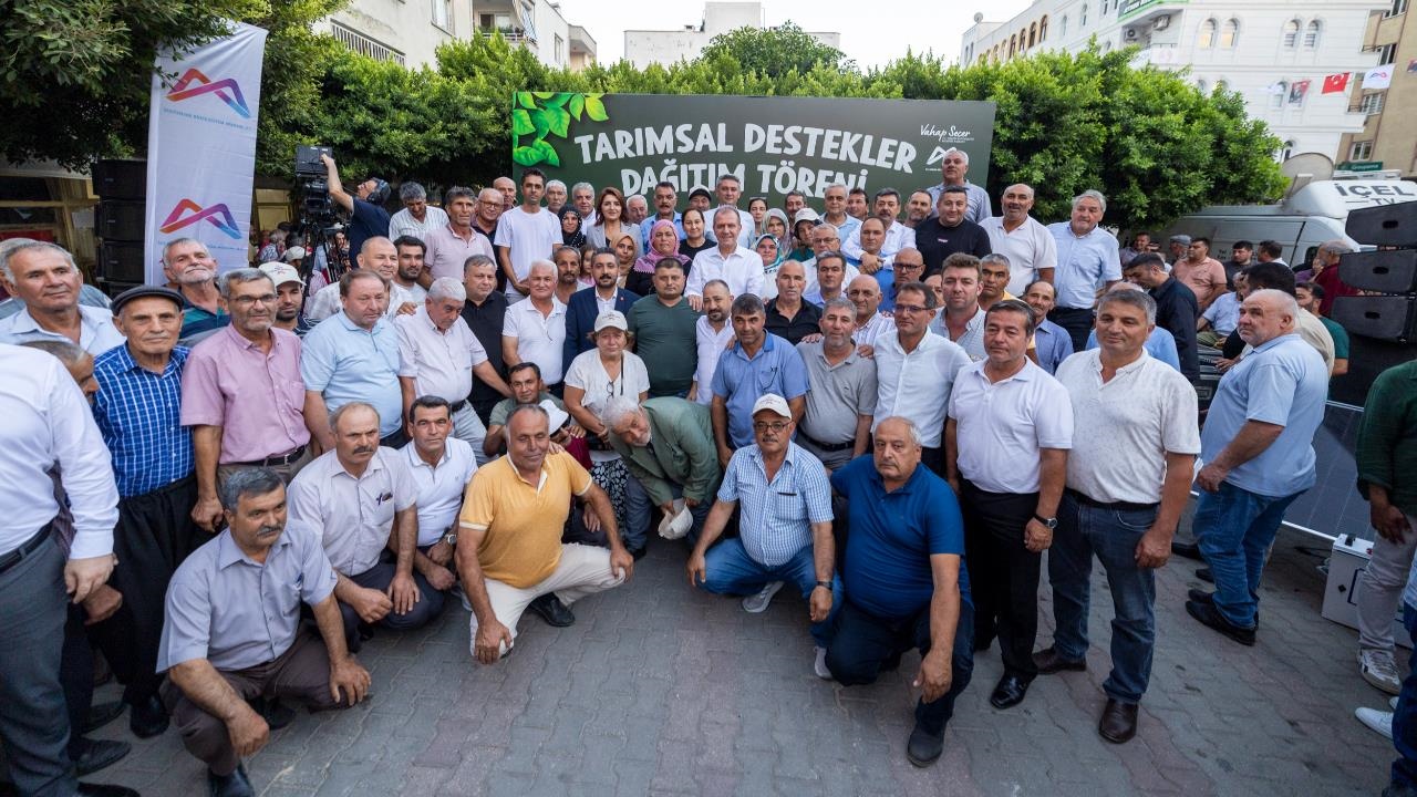 Başkan Seçer, Erdemli’de ‘ Tarımsal Destekler Dağıtım Töreni’ne Katıldı'