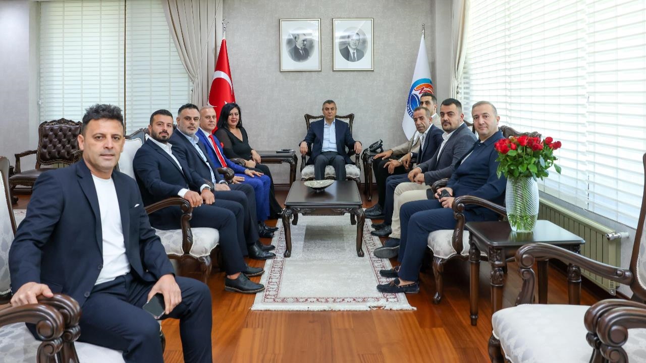 Mersin Valisi Toros, Mersin İdmanyurdu Yönetimi Ile Görüştü