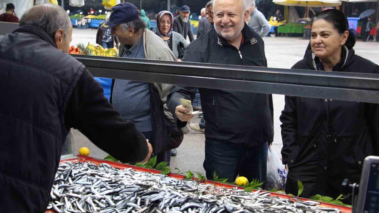 Karadeniz Fırtınası Balık Fiyatlarını Yükseltti