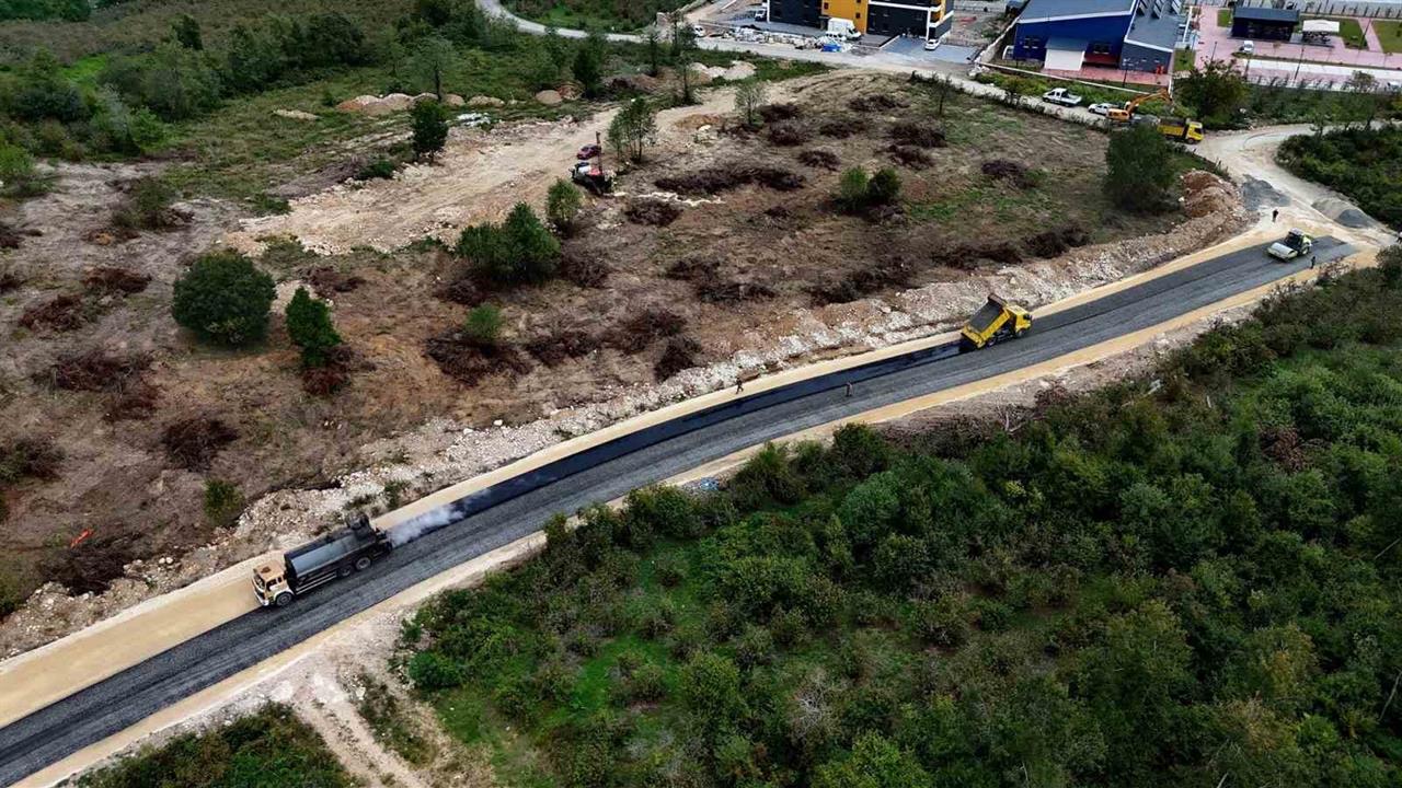 Ordu'da Sıcak Asfalt Çalışmaları Devam Ediyor