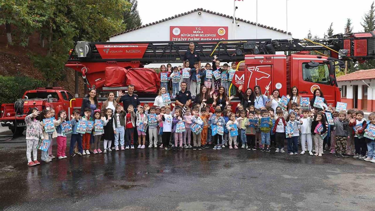 Muğla'da İtfaiye Haftası Etkinlikleri: Minik Kahramanlar Sahada