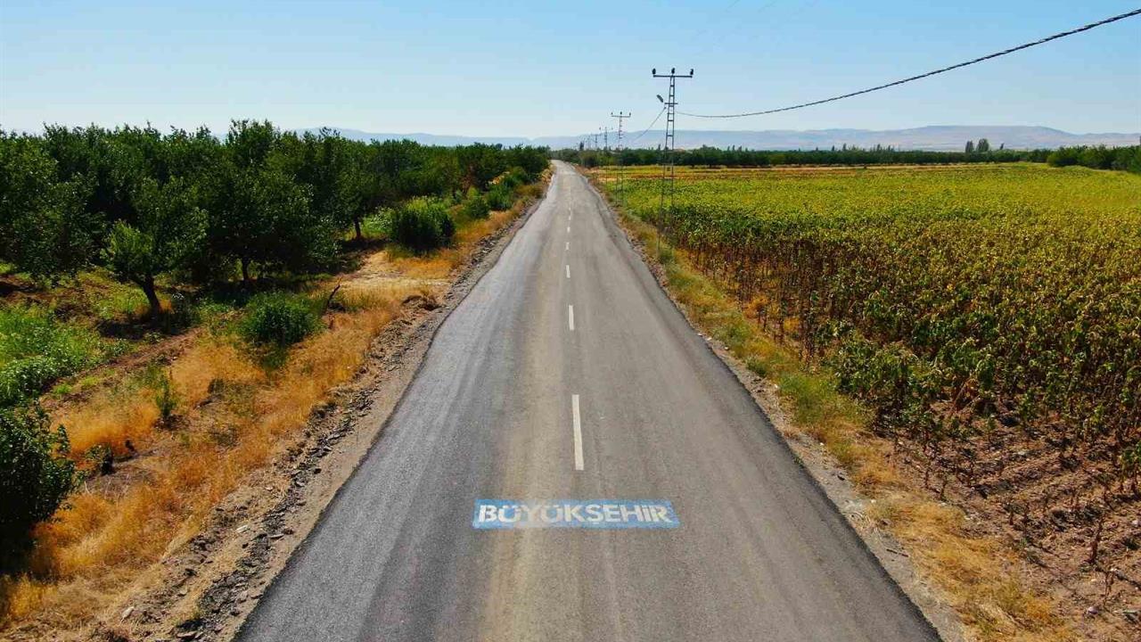 Malatya'da Yol Yapım Çalışmaları Devam Ediyor