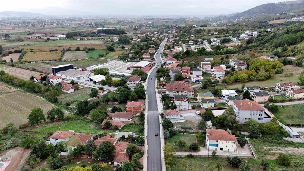 Sakarya'da 3 Mahalleye Yeni Yüz: Asfalt Çalışmaları Tamamlandı