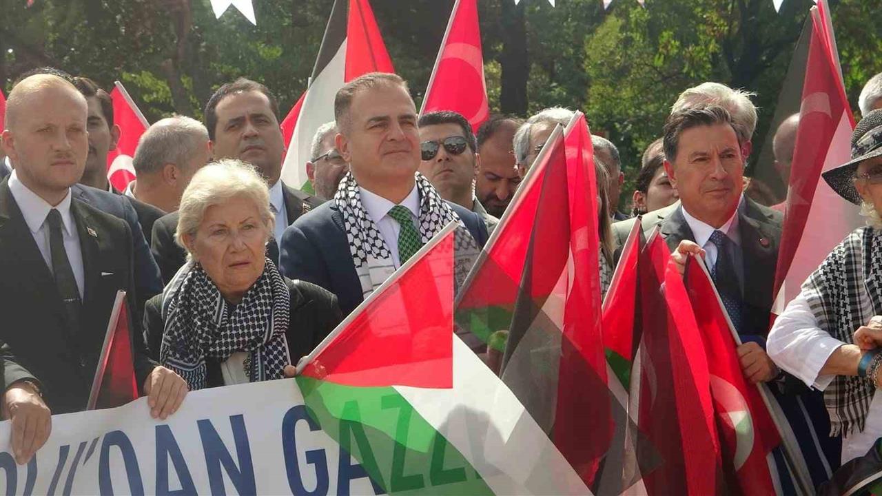 Muğla'da Gazze İçin Sumud Filosu'na Destek Mitingi Yapıldı