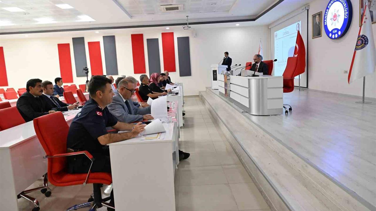 Manisa'da Üniversite Güvenliği İçin Toplantı Yapıldı