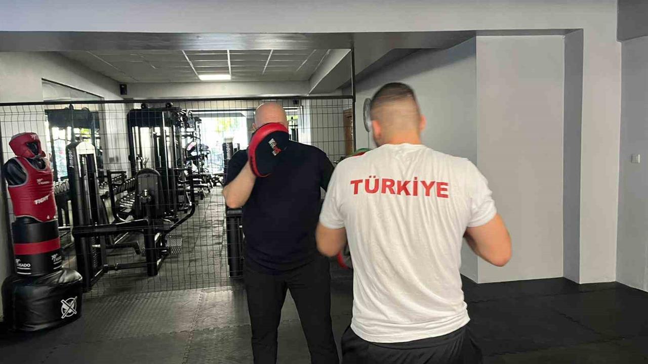 İbrahim Pusat Baş, Avrupa Şampiyonası'na Hazırlanıyor