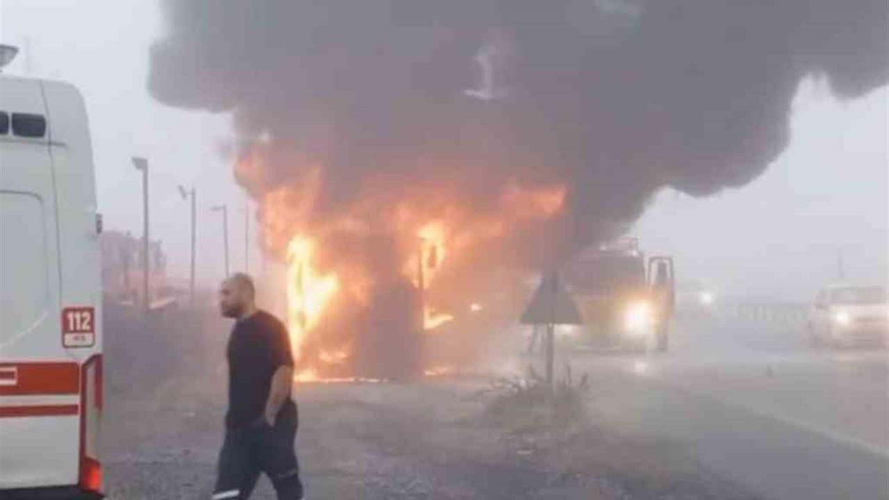 Lüleburgaz'da İşçi Servisi Alev Aldı: Facianın Eşiğinden Dönüldü