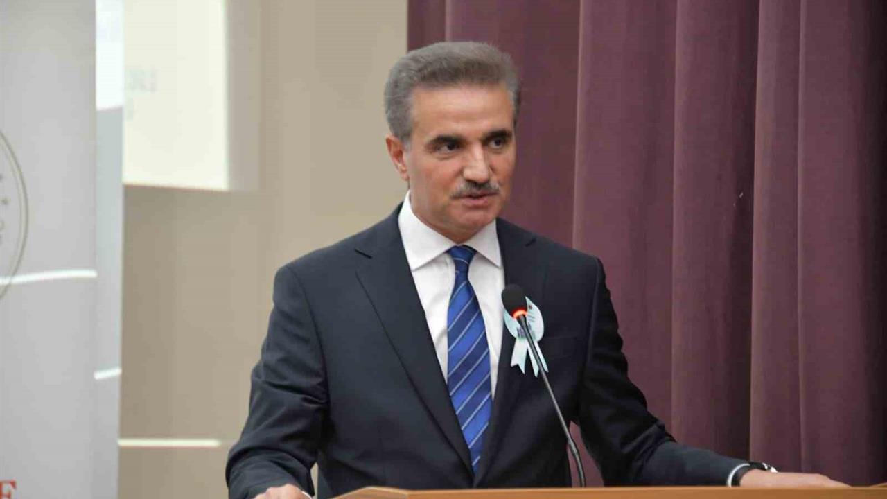 Gümüşhane’de "Hz. Peygamber ve Aile" Konferansı Gerçekleşti