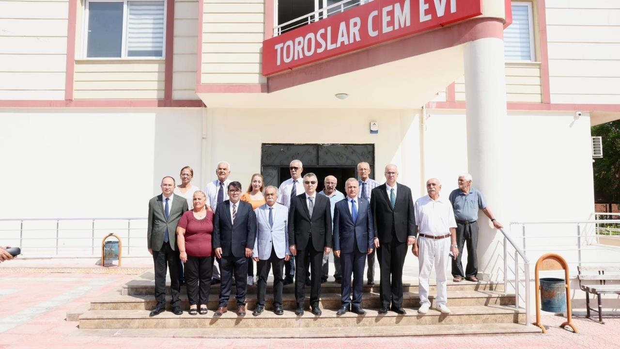 Mersin Valisi Atilla Toros, Alevi Kültür Derneği Toroslar Cemevi'ni Ziyaret Etti