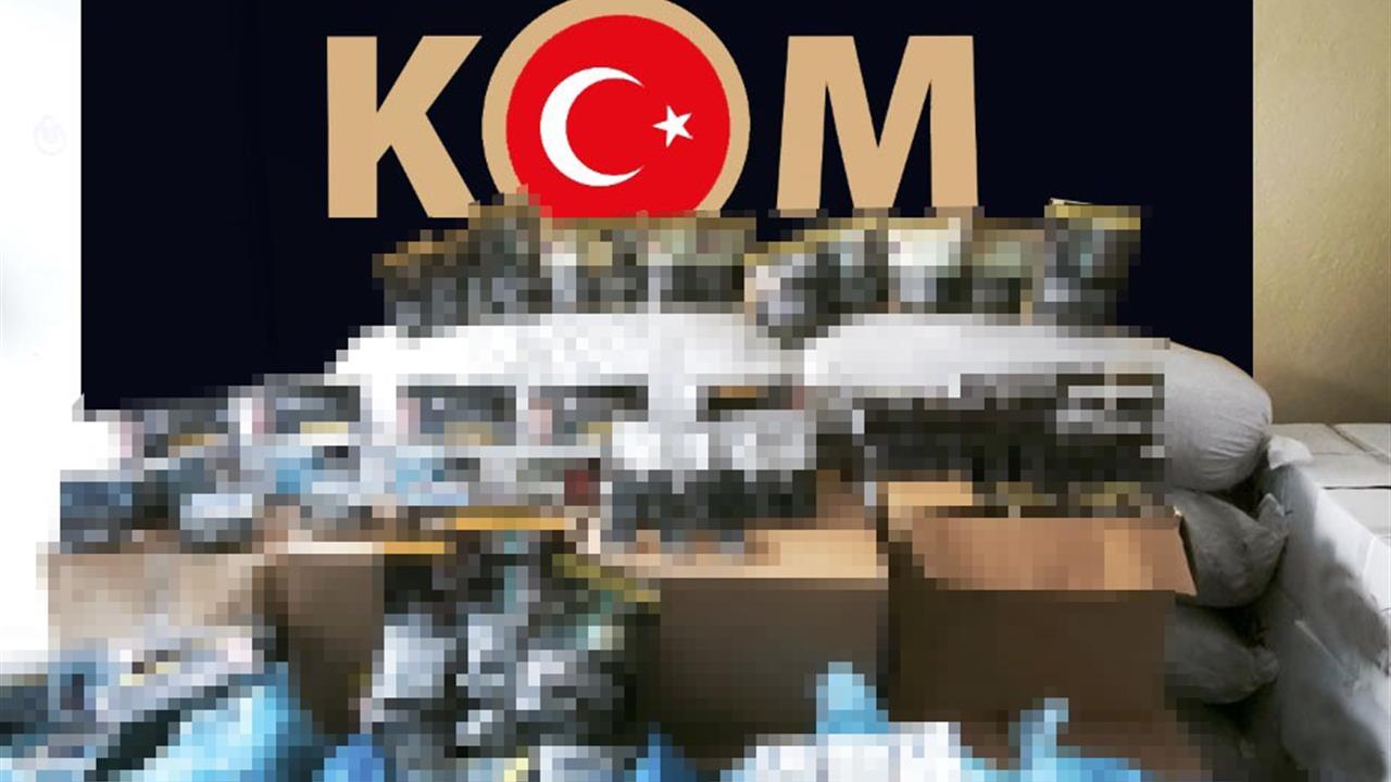 Kocaeli’de Kaçak Tütün ve Elektronik Sigara Operasyonu: 10 Gözaltı