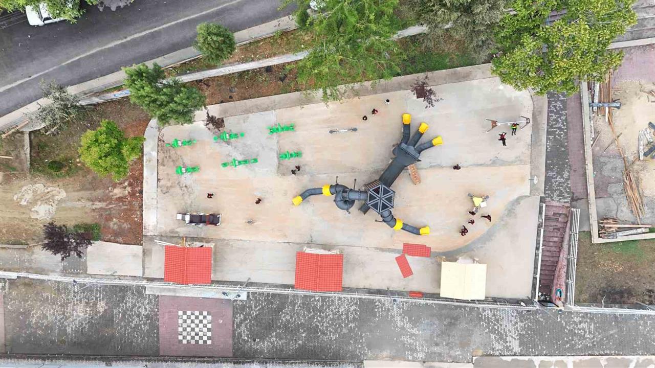 Karabük'te Parklar ve Spor Alanları Yenileniyor