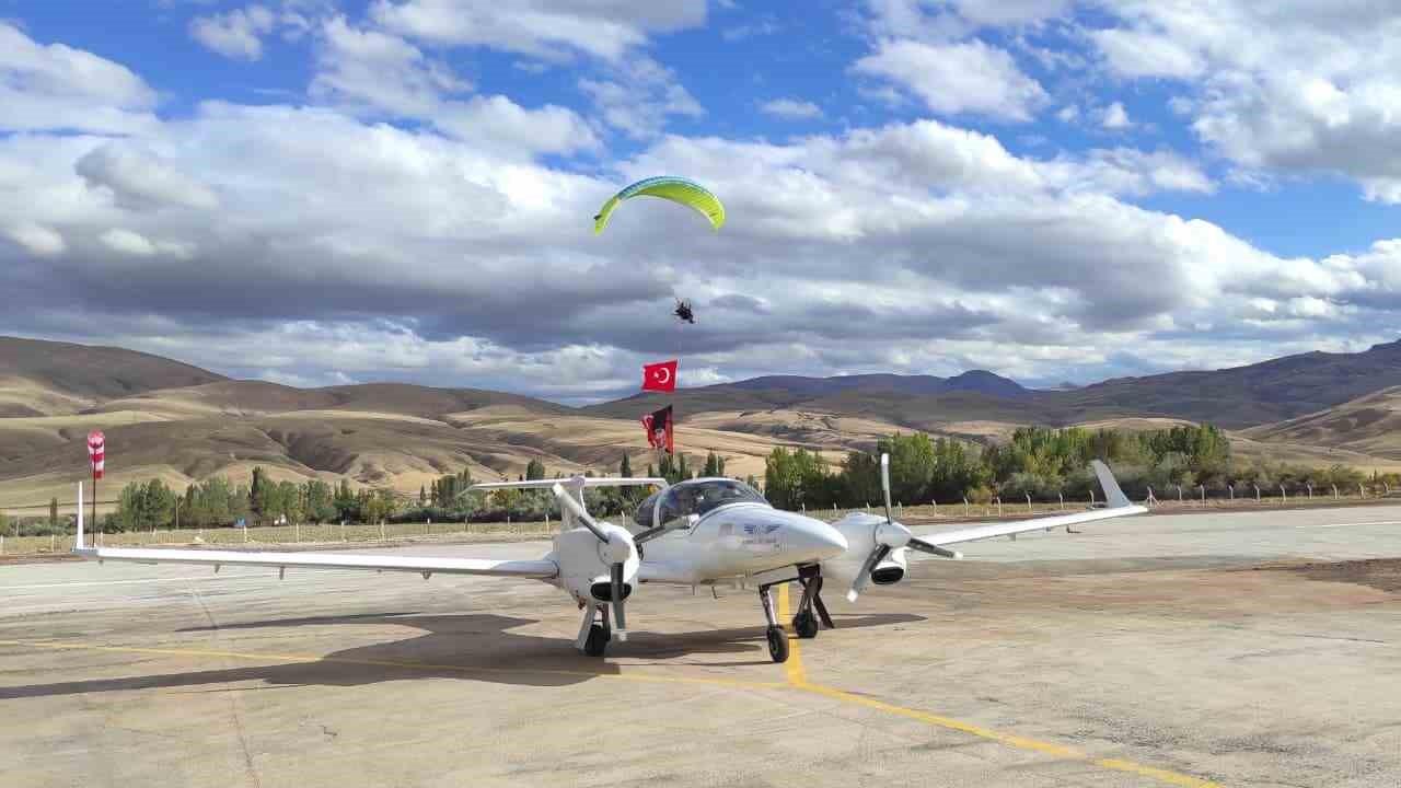 Nuri Demirağ’ın Mirası: Divriği'de İlk Uçak İnişi Gerçekleşti