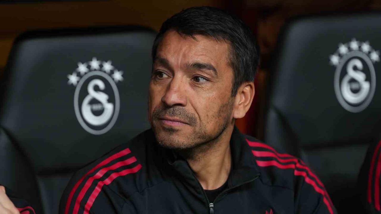 Giovanni van Bronckhorst İstanbul'a Döndü: Liverpool'la Geldi