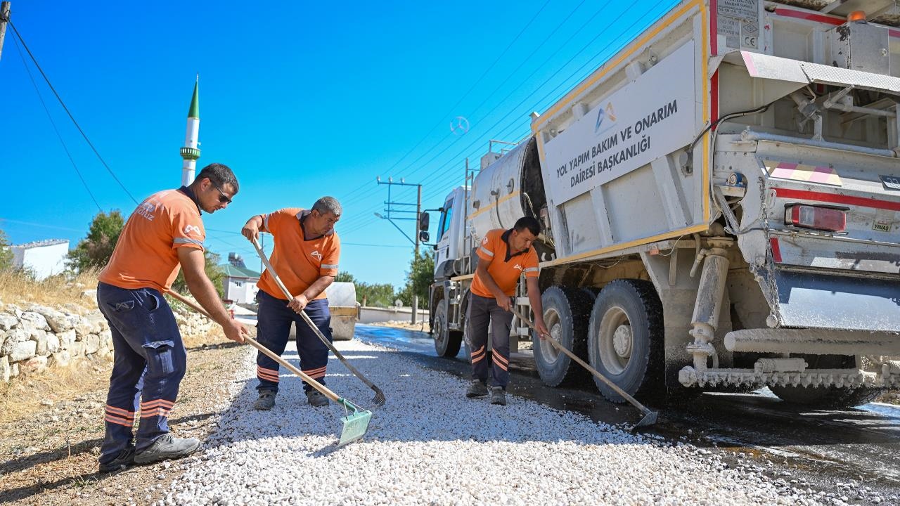 Büyükşehir’le İlçelerde Ulaşım Ağı Daha da Güçleniyor