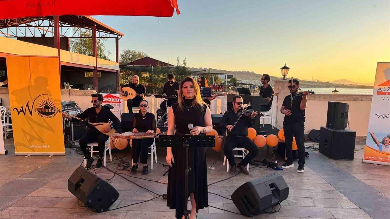 Van'da Yaz Konserleri Sanatseverleri Buluşturdu