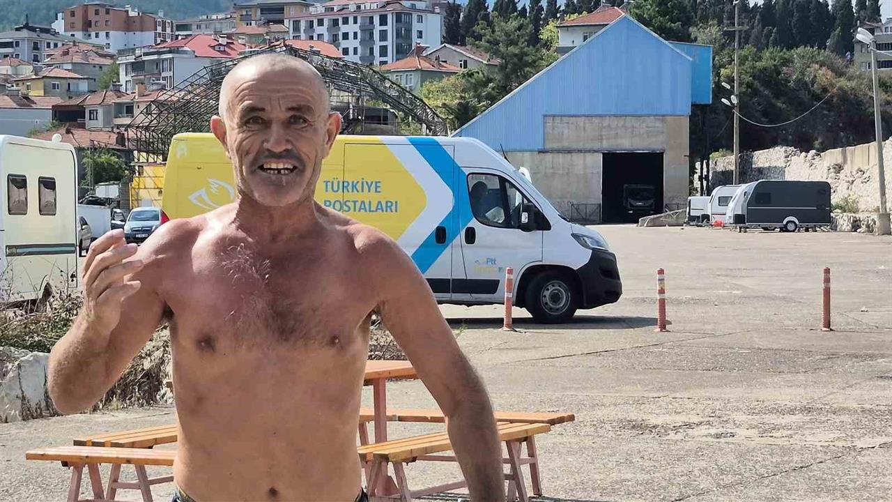 Bartın'da Mendirekte Delice Koşan Adam Dikkat Çekti