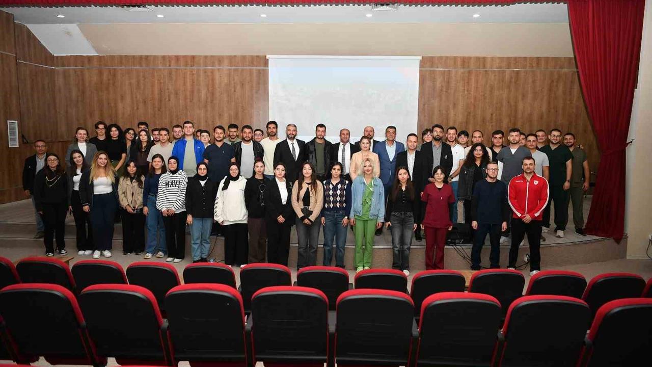 Kayseri’de Veteriner Fakültesi Öğrencilerine Tanıtım Semineri